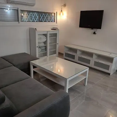 דירות יחידת אירוח חדשה ומקסימה בכרמיאל מראה חיצוני תמונה